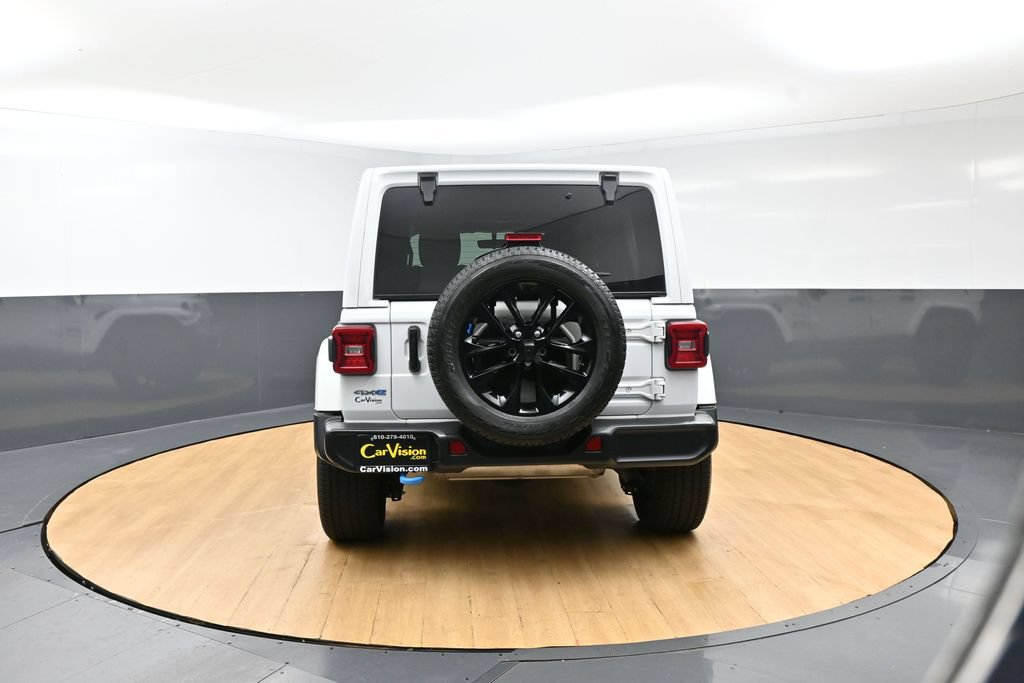 Used 2022 Jeep Wrangler Unlimited Sahara w/ Cold Weather Group AWD/4WD image 37
