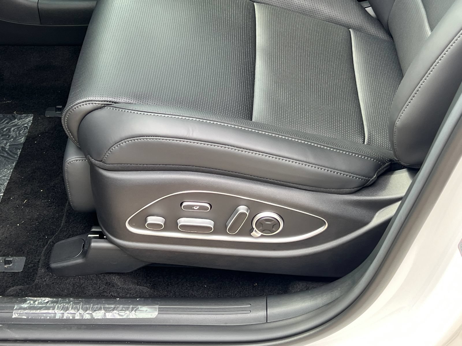 New 2026 Hyundai Palisade Calligraphy FWD image 11