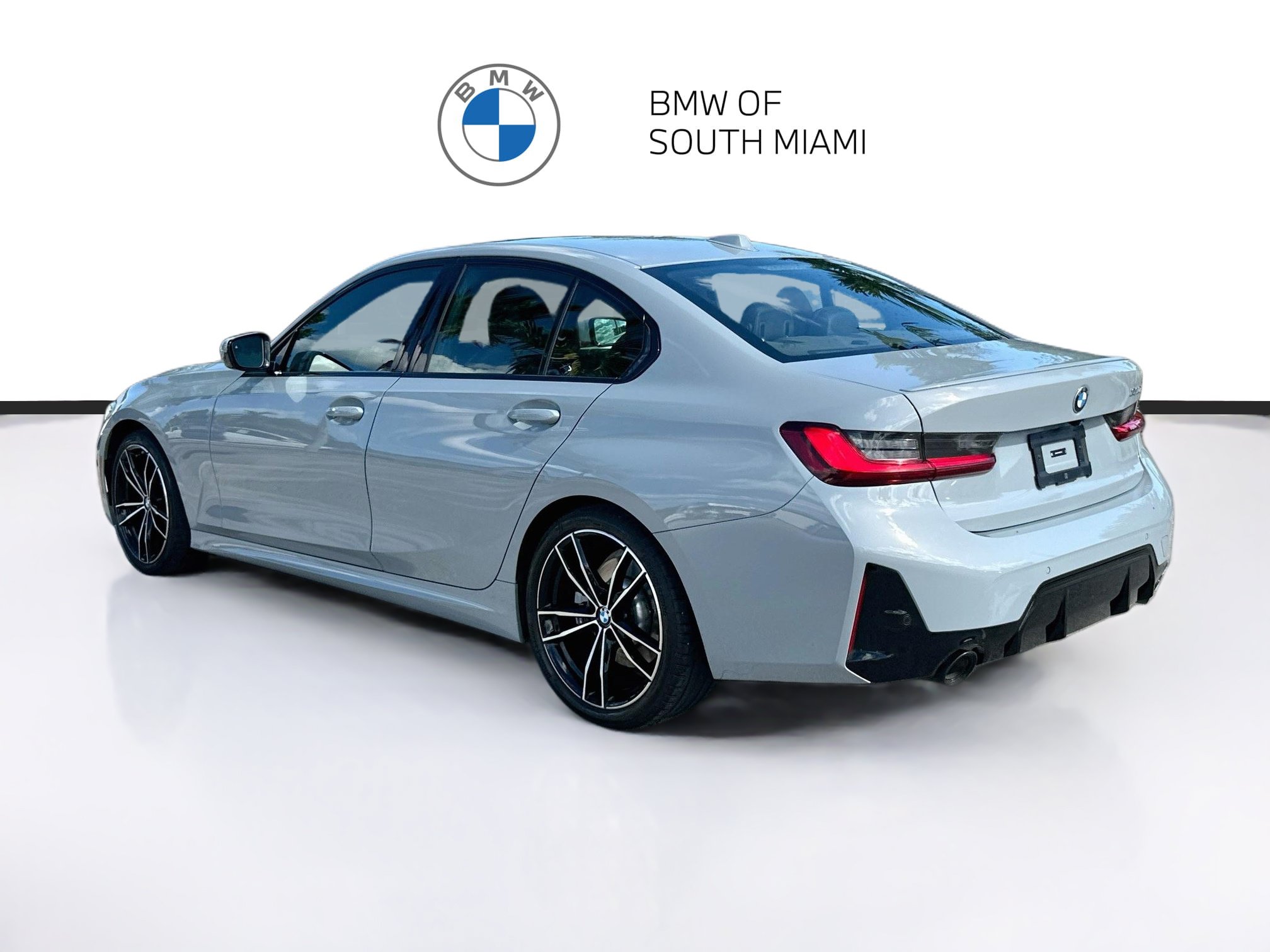 Certified 2023 BMW 330i Sedan w/ M Sport Package RWD image 5
