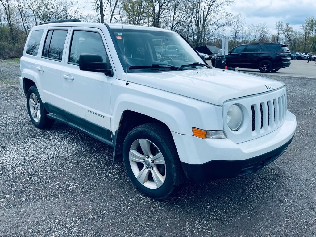 Used 2011 Jeep Patriot Sport AWD/4WD image 9
