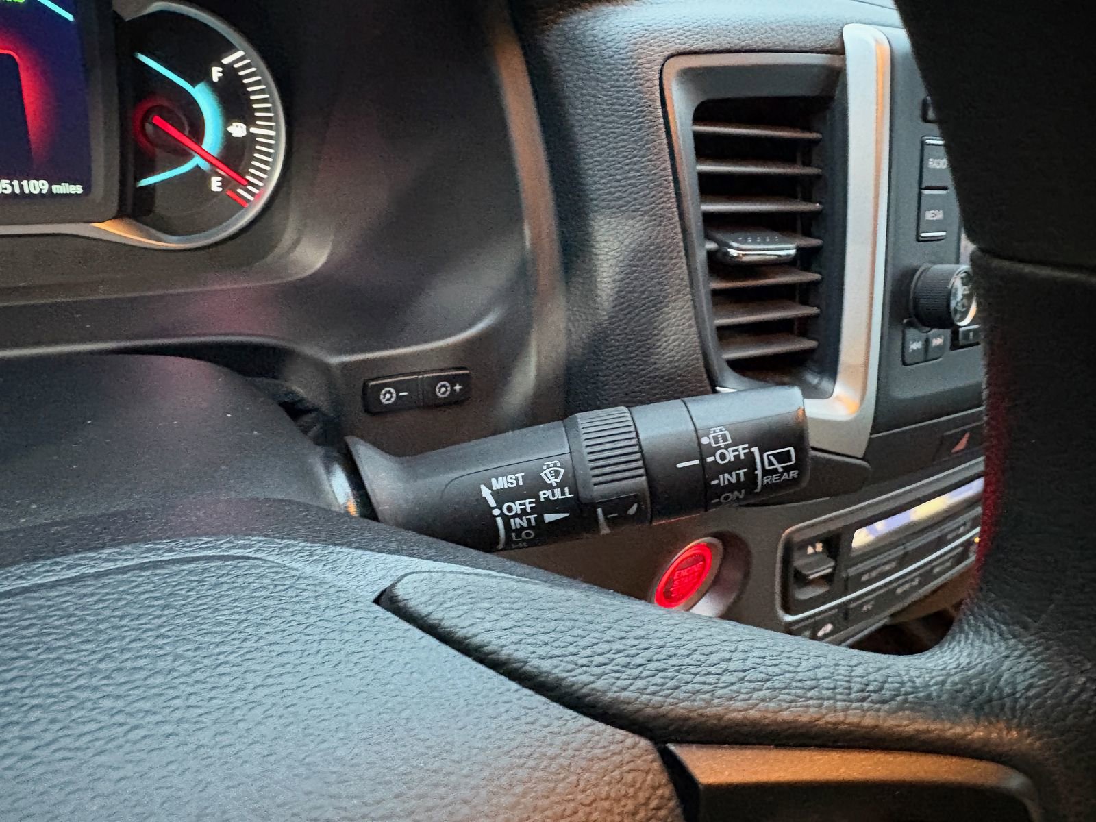 Used 2019 Honda Pilot LX image 38