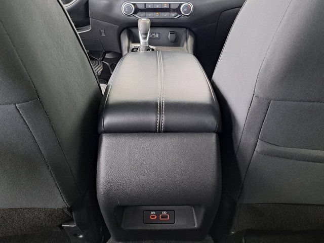 Used 2025 Nissan Altima 2.5 SV FWD image 27