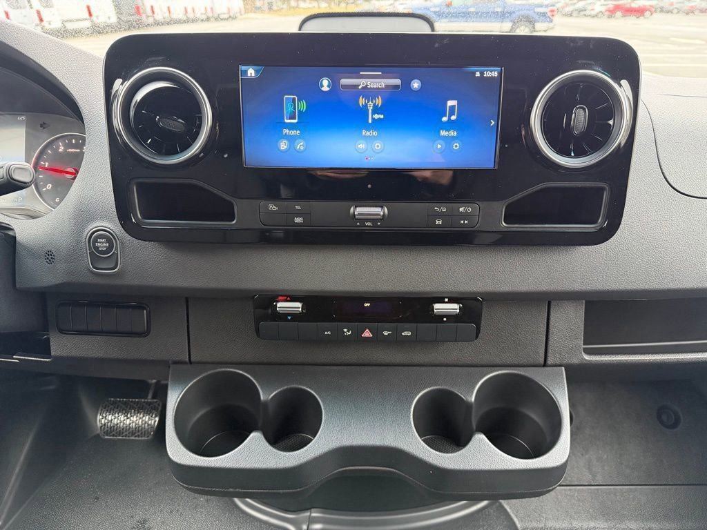 New 2026 Mercedes-Benz Sprinter 2500 image 17