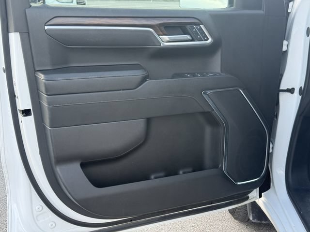 Used 2025 GMC Sierra 1500 SLT RWD image 32