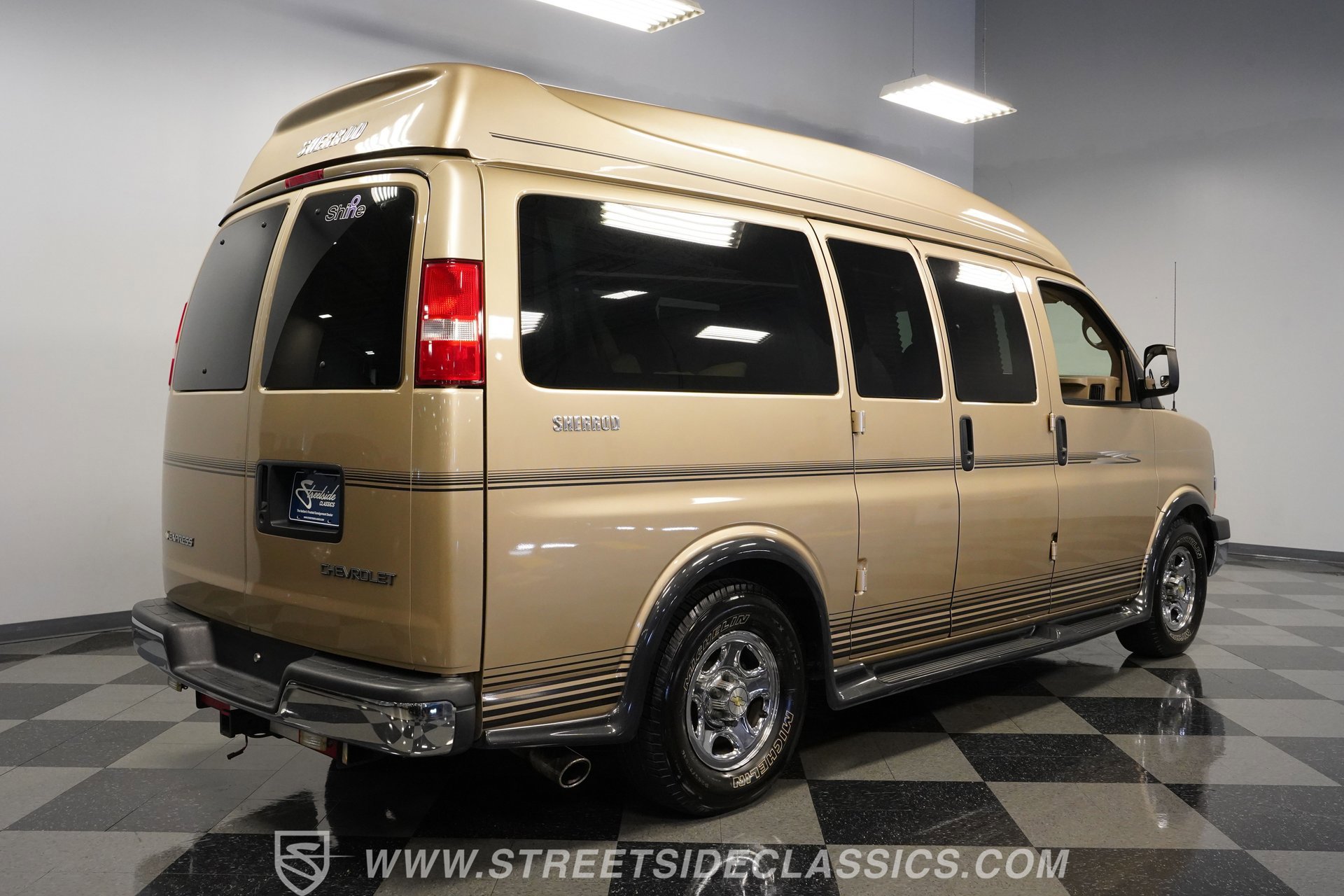 Used 2006 Chevrolet Express 1500 w/ Preferred Equipment Group image 12