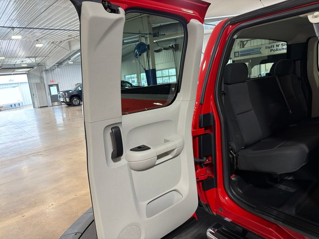 Used 2013 Chevrolet Silverado 2500 W/T AWD/4WD image 19