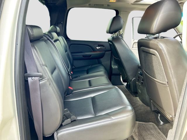 Used 2011 Chevrolet Avalanche LTZ AWD/4WD image 26