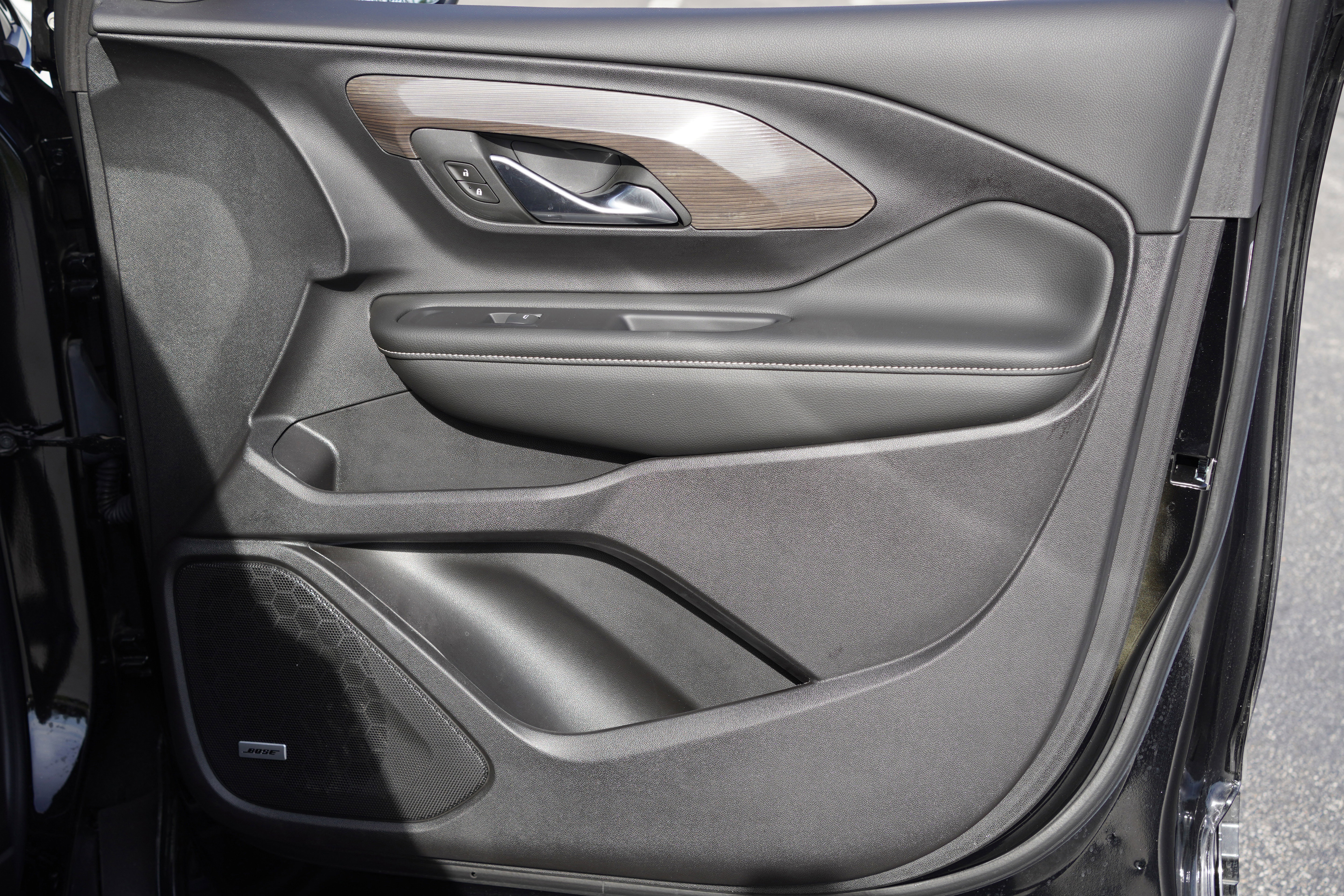 Used 2024 GMC Terrain Denali w/ Denali Premium Package image 25