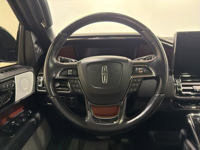 Used 2022 Lincoln Navigator Reserve AWD/4WD image 35