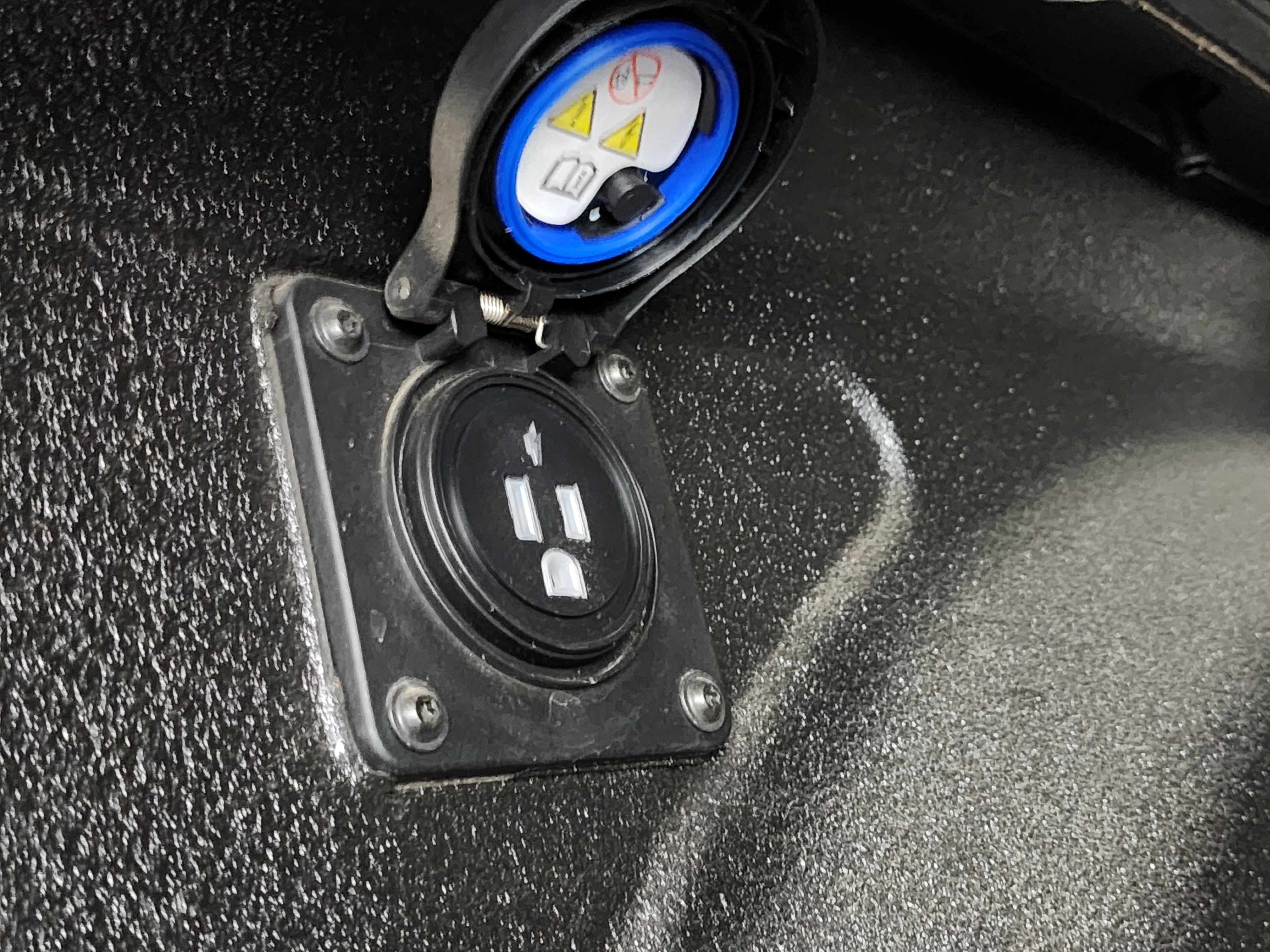 Used 2022 RAM 2500 Big Horn w/ Level C Equiment Group image 31