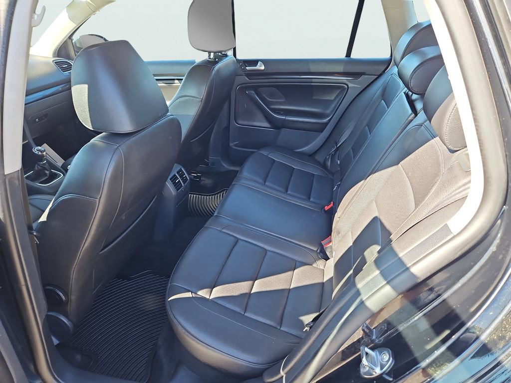 Used 2014 Volkswagen Jetta TDI FWD image 28