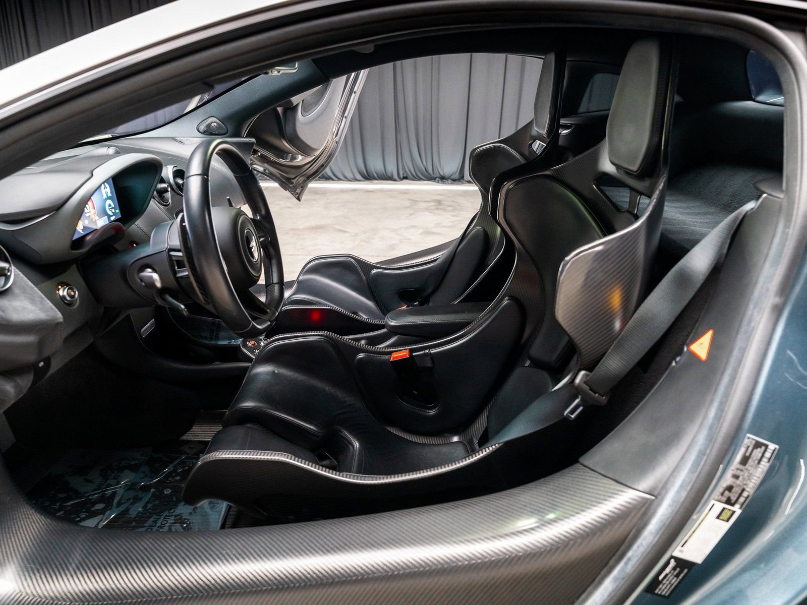 Used 2019 McLaren 600LT RWD image 40
