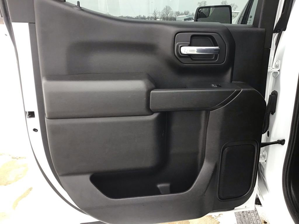 Used 2023 Chevrolet Silverado 1500 Custom image 12