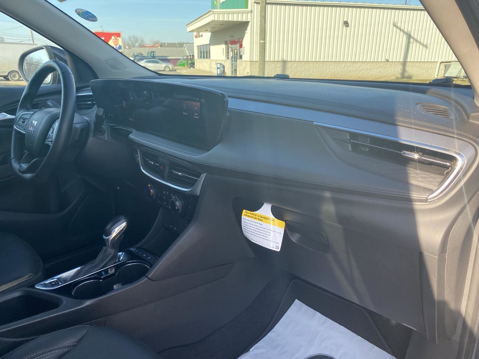 Used 2024 Buick Encore GX Sport Touring image 36