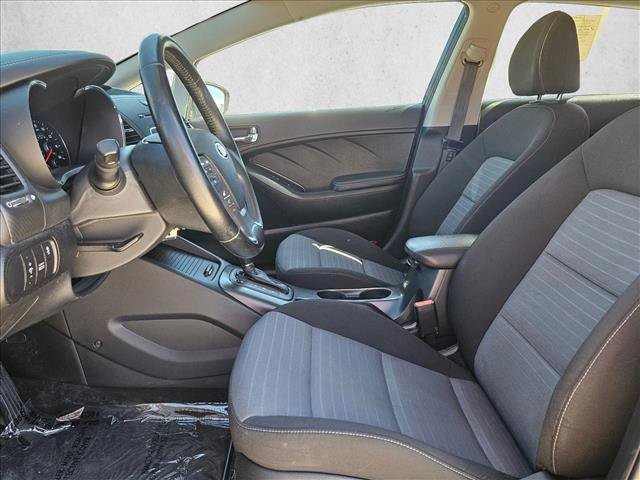 Used 2016 Kia Forte EX image 17