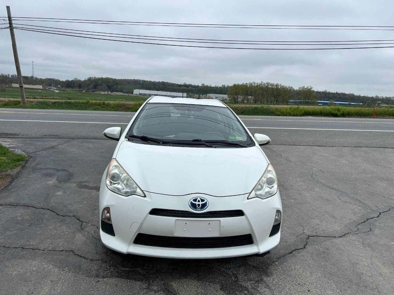 Used 2012 Toyota Prius C Three image 4