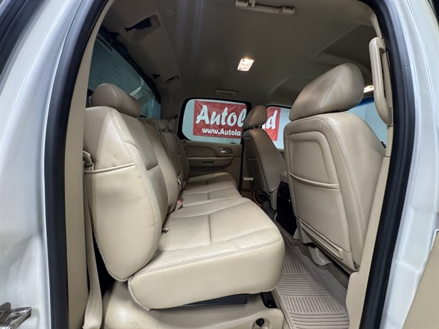 Used 2013 Cadillac Escalade EXT AWD/4WD image 12