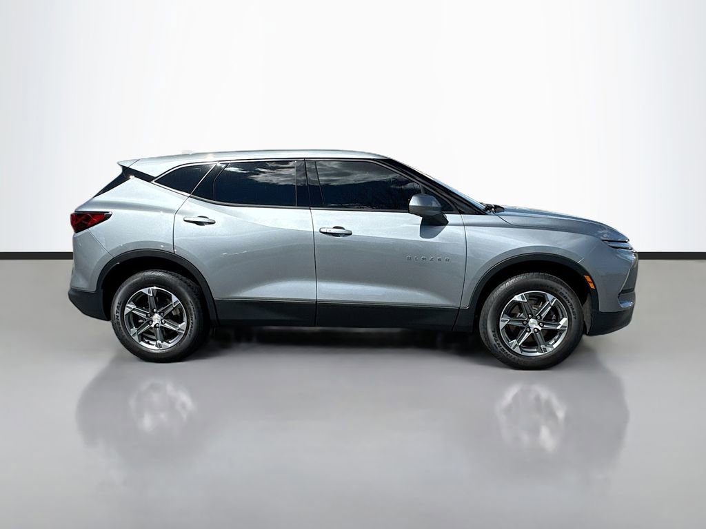 Used 2024 Chevrolet Blazer LT image 8