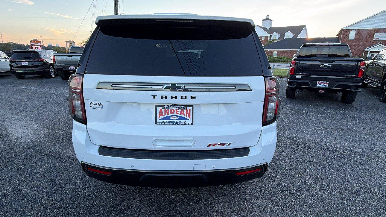 Used 2021 Chevrolet Tahoe RST w/ Luxury Package RWD image 10