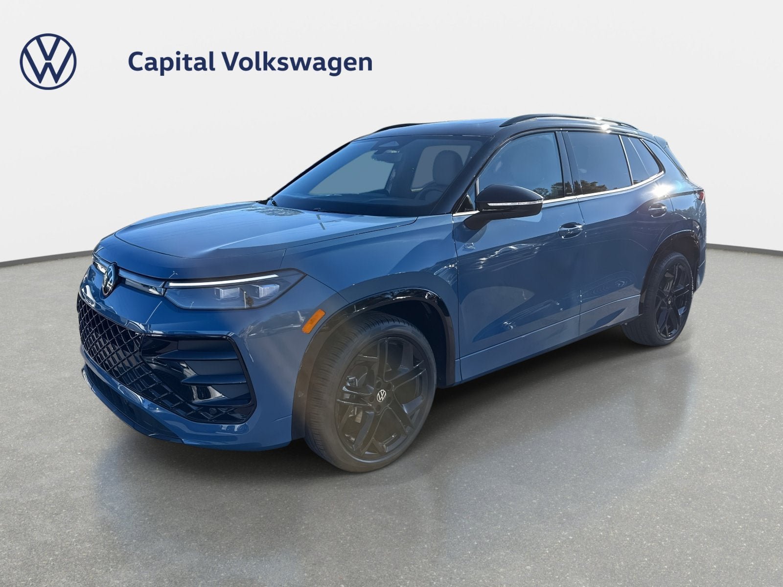 New 2026 Volkswagen Tiguan SE R-Line