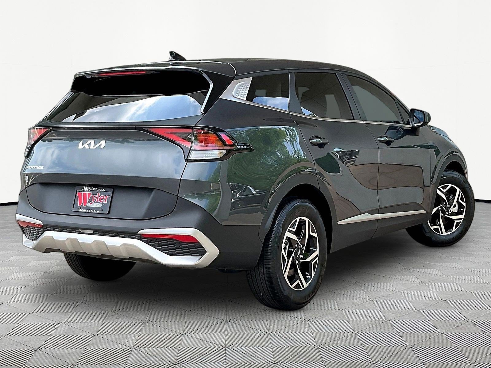 Used 2023 Kia Sportage LX FWD image 6