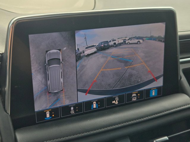 Used 2021 Chevrolet Suburban LT w/ LT Signature Plus Package RWD image 16