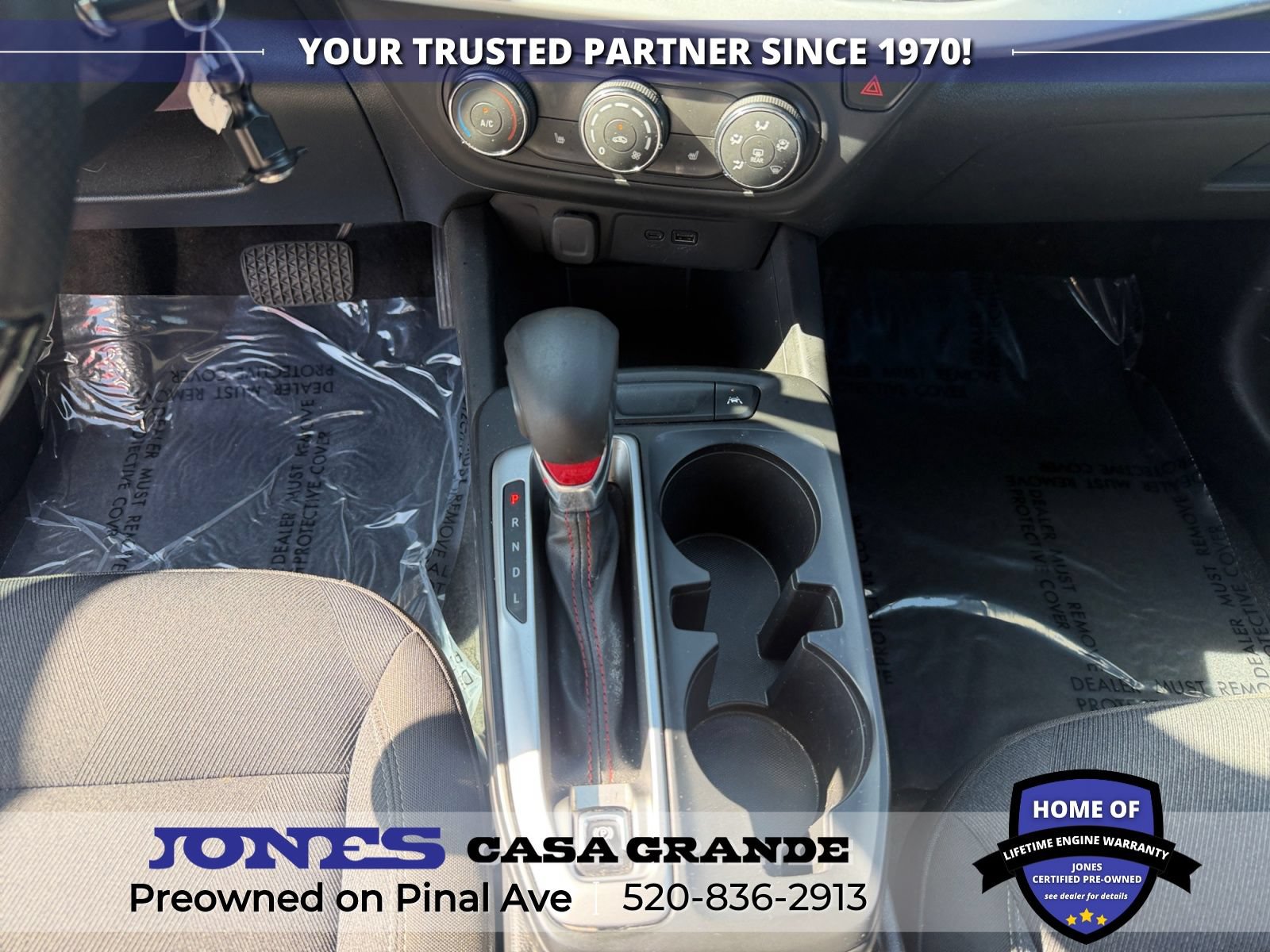 Used 2025 Chevrolet Trax RS w/ Sunroof Package FWD image 11