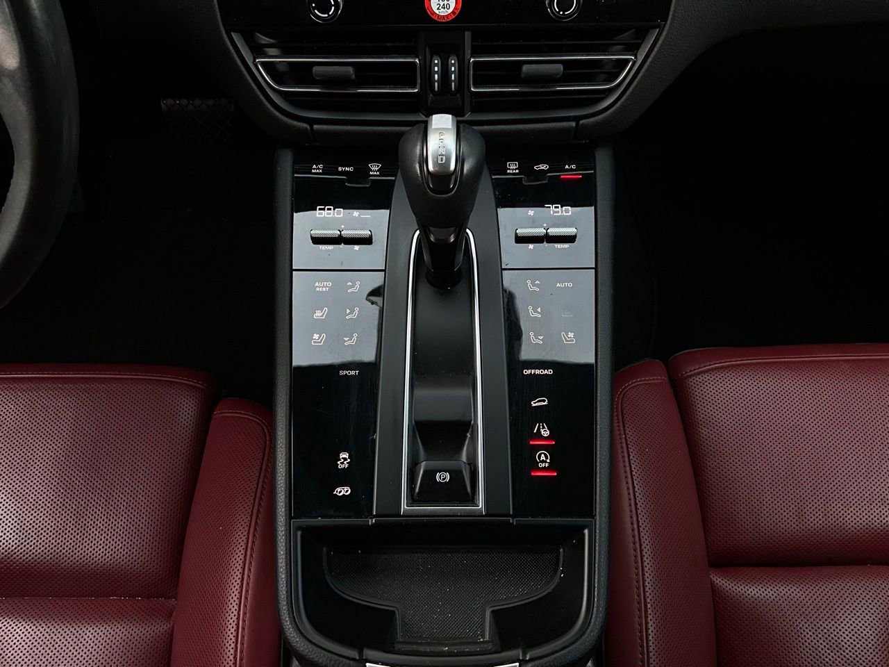 Used 2022 Porsche Macan S image 15