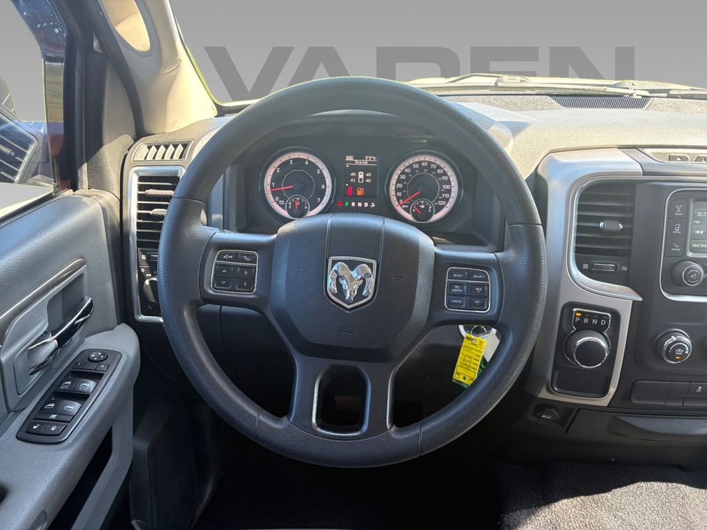 Used 2020 RAM 1500 Classic SLT image 10