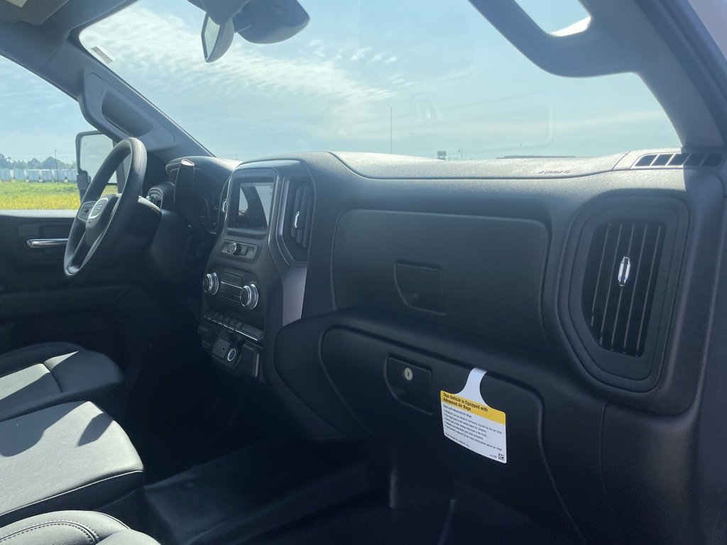 New 2025 GMC Sierra 2500 Pro w/ Convenience Package image 29