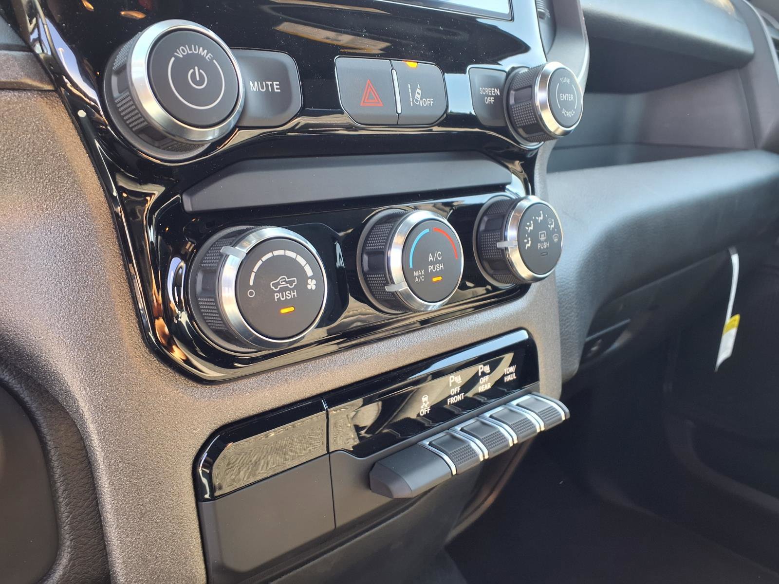 New 2026 RAM 1500 Express RWD image 14