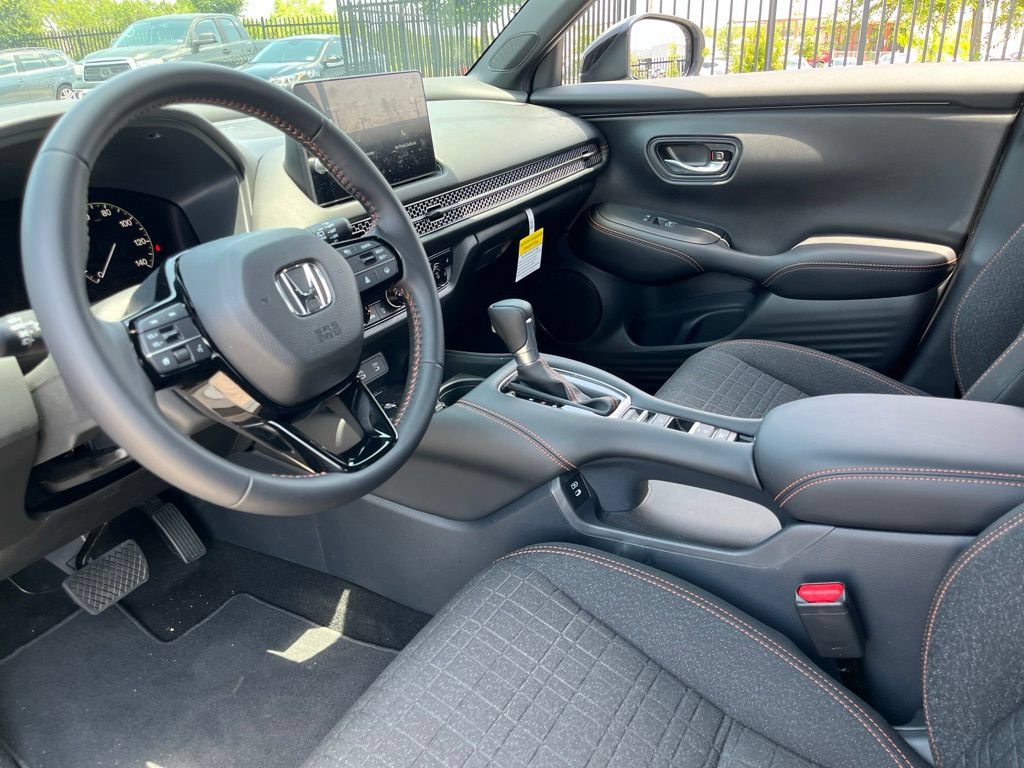 Certified 2027 Honda HR-V Sport image 18