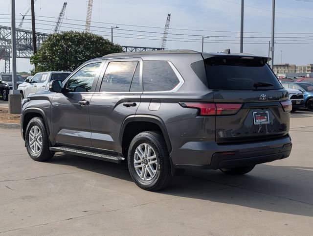 Used 2025 Toyota Sequoia SR5 AWD/4WD image 7