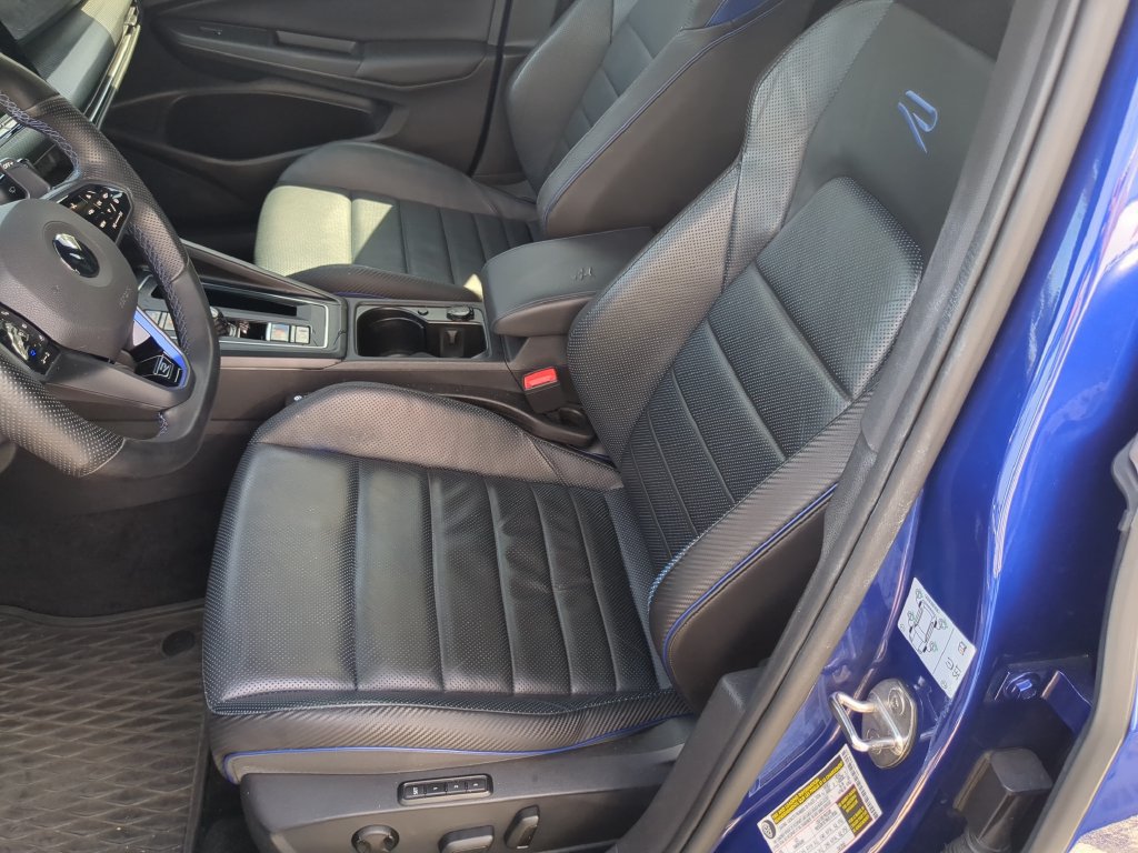 Used 2023 Volkswagen Golf R AWD/4WD image 19