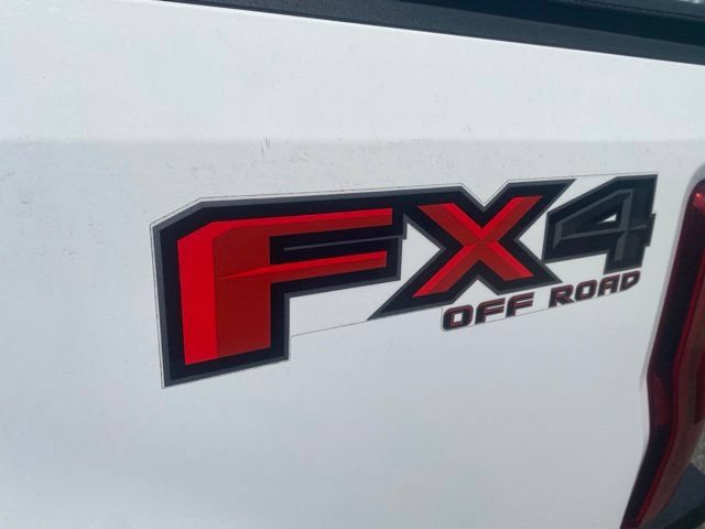 Used 2017 Ford F250 Lariat w/ Lariat Ultimate Package AWD/4WD image 5
