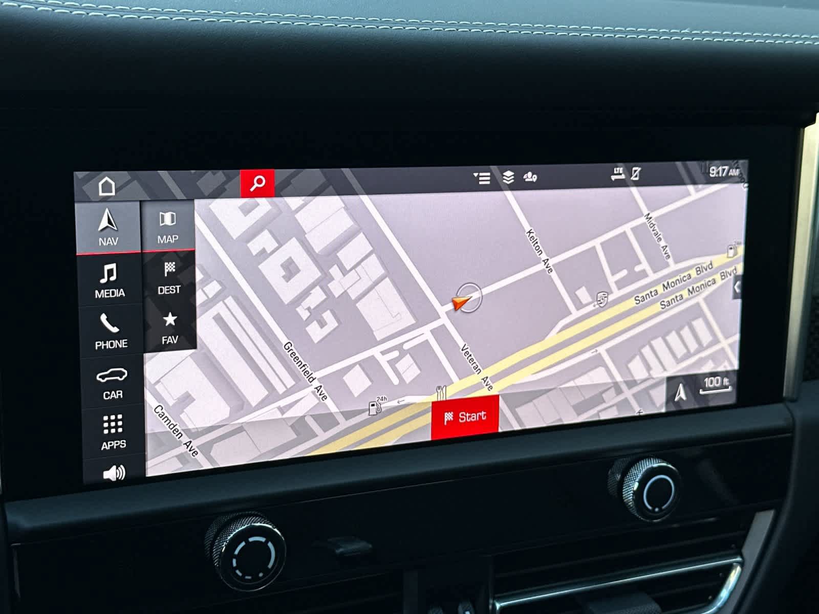 Certified 2025 Porsche Macan GTS AWD/4WD image 22