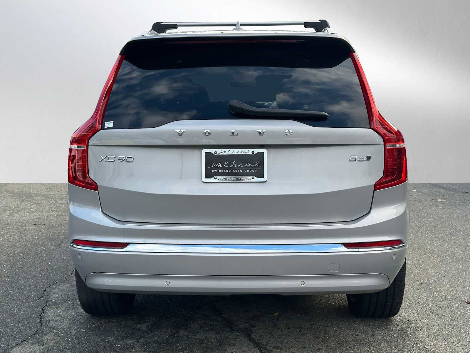 Used 2025 Volvo XC90 B6 Ultra w/ Lounge Package image 4