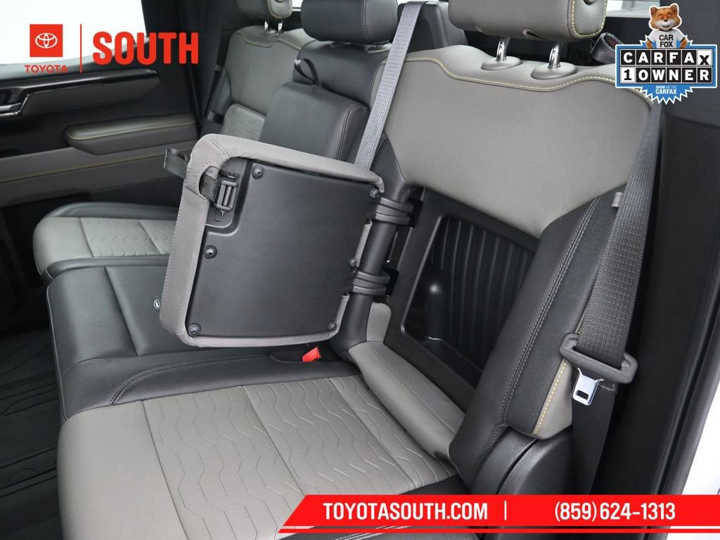 Used 2022 Chevrolet Silverado 1500 ZR2 w/ Technology Package image 29