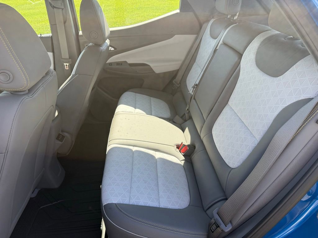 Used 2023 Chevrolet Bolt EUV Premier w/ Sun & Sound Package image 13