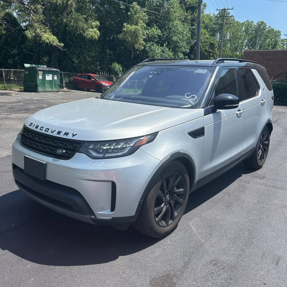 Used 2020 Land Rover Discovery HSE AWD/4WD image 2