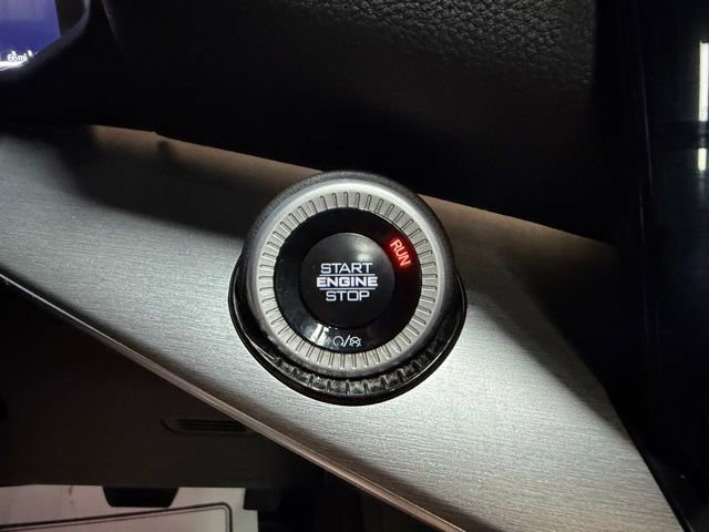 Used 2024 Jeep Wagoneer Series II image 44