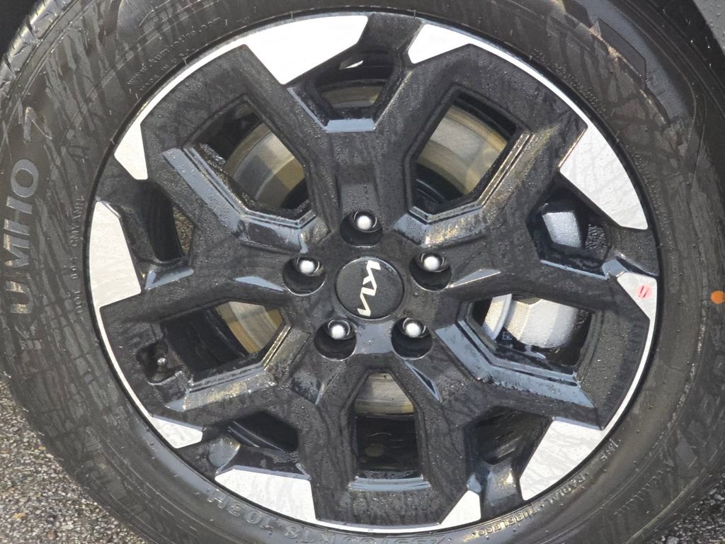 New 2026 Kia Sorento S image 9