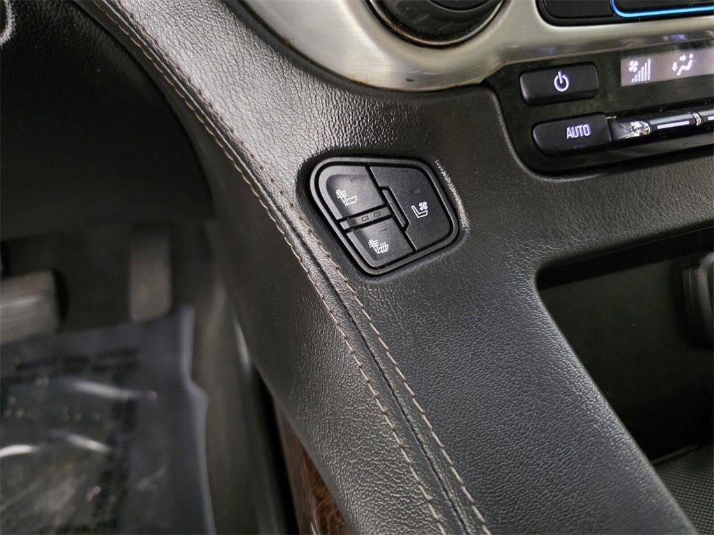 Used 2020 GMC Yukon SLT w/ Premium Edition image 27