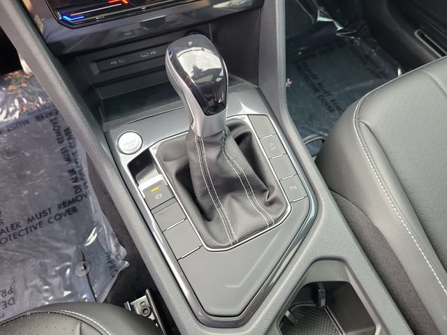 Certified 2023 Volkswagen Tiguan SE R-Line FWD image 26