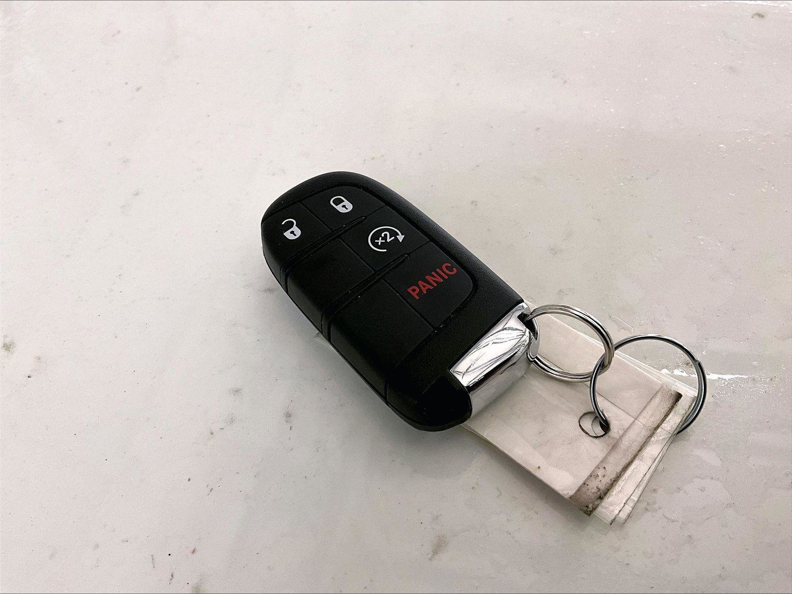 Used 2019 Jeep Compass Latitude w/ Popular Equipment Group image 9