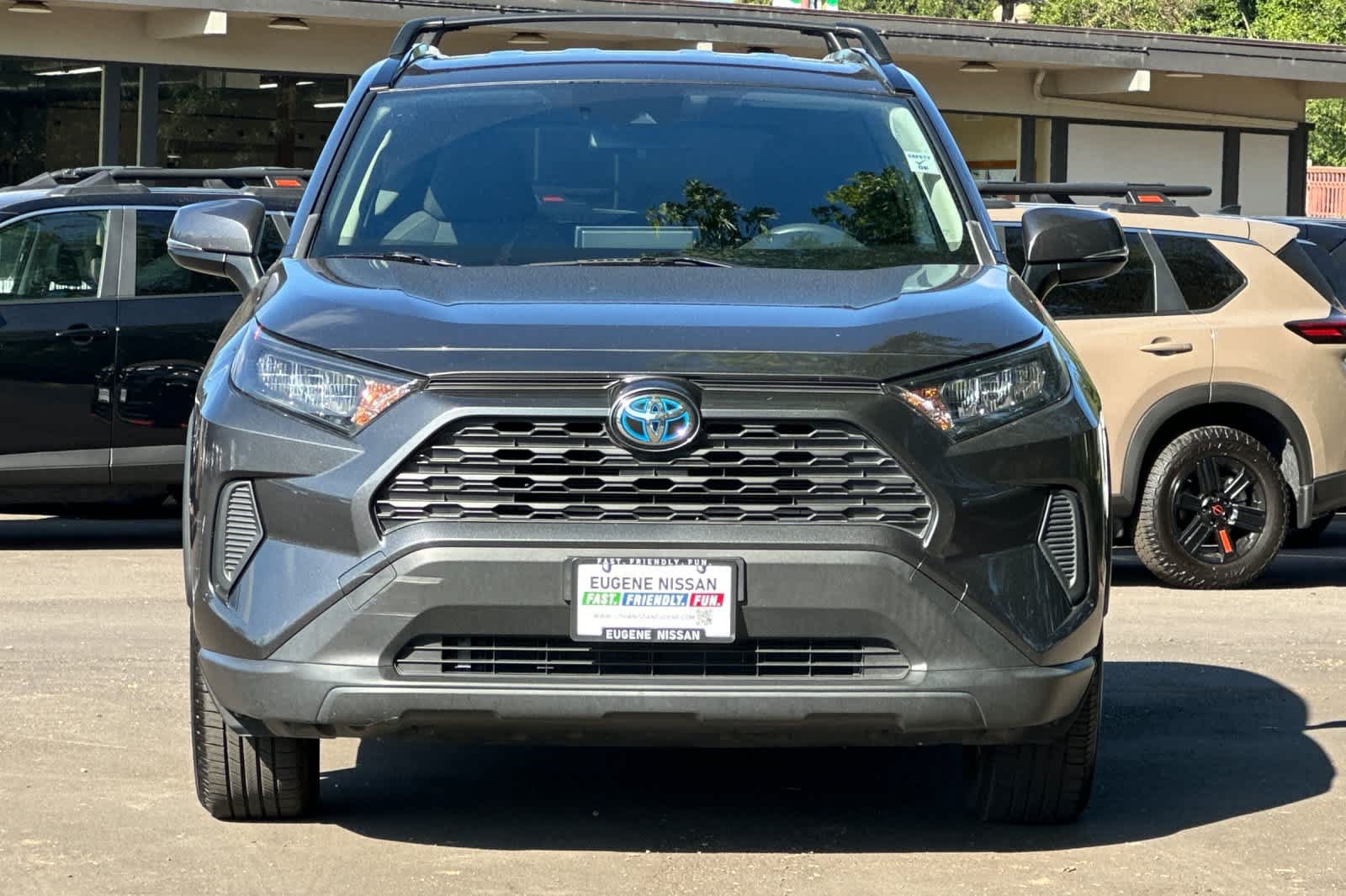 Used 2020 Toyota RAV4 LE w/ All Weather Liner Package AWD/4WD image 10