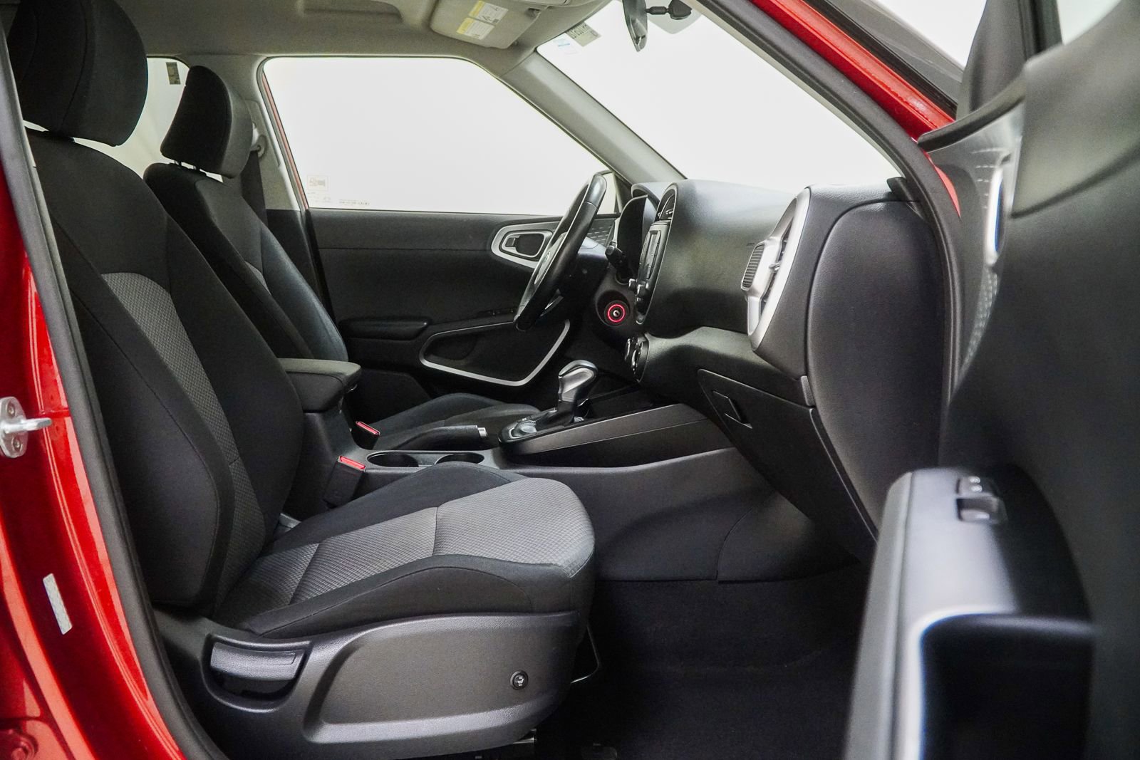 Used 2020 Kia Soul X-Line FWD image 31