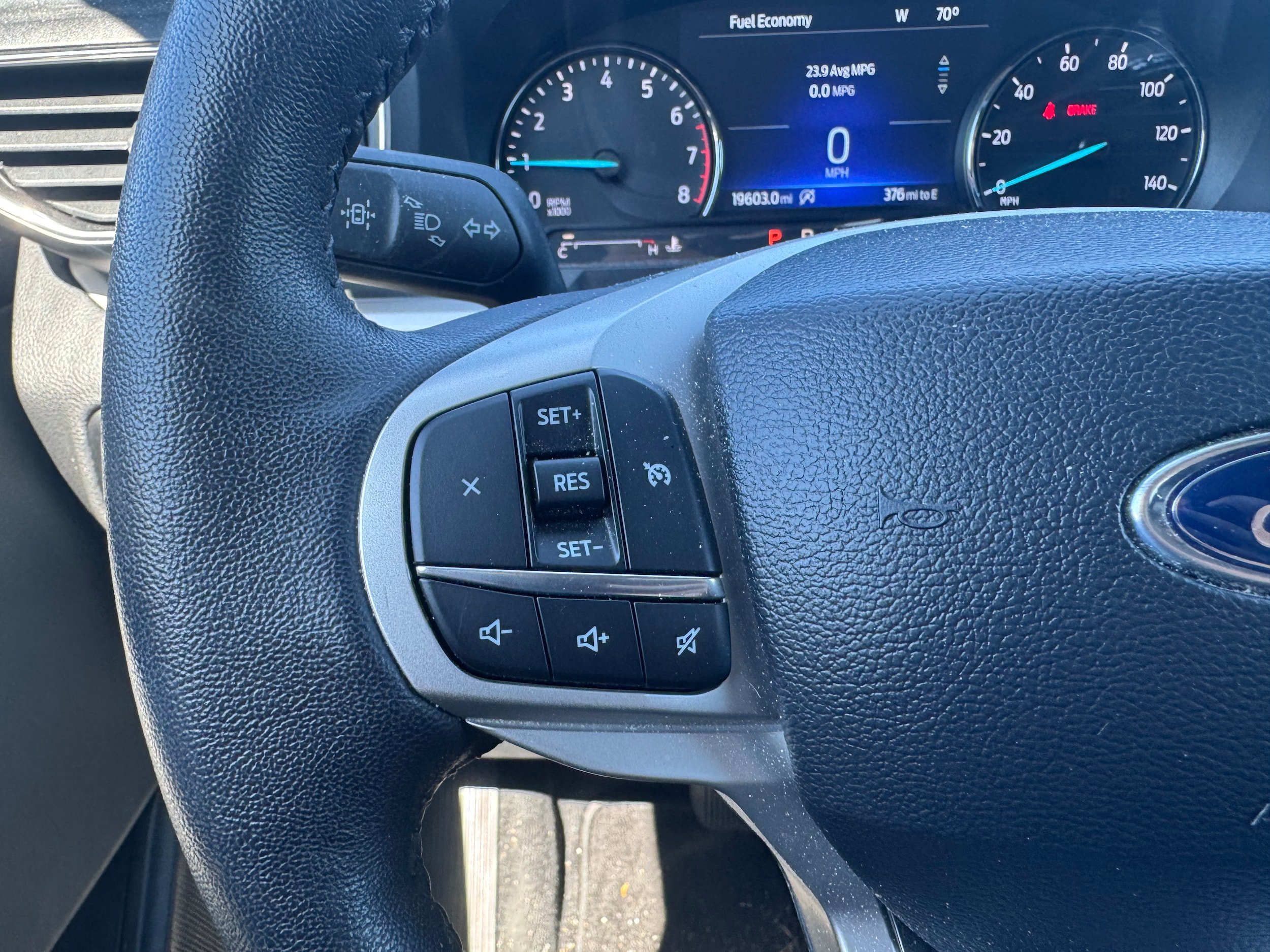 Used 2024 Ford Explorer XLT w/ Equipment Group 202A AWD/4WD image 14