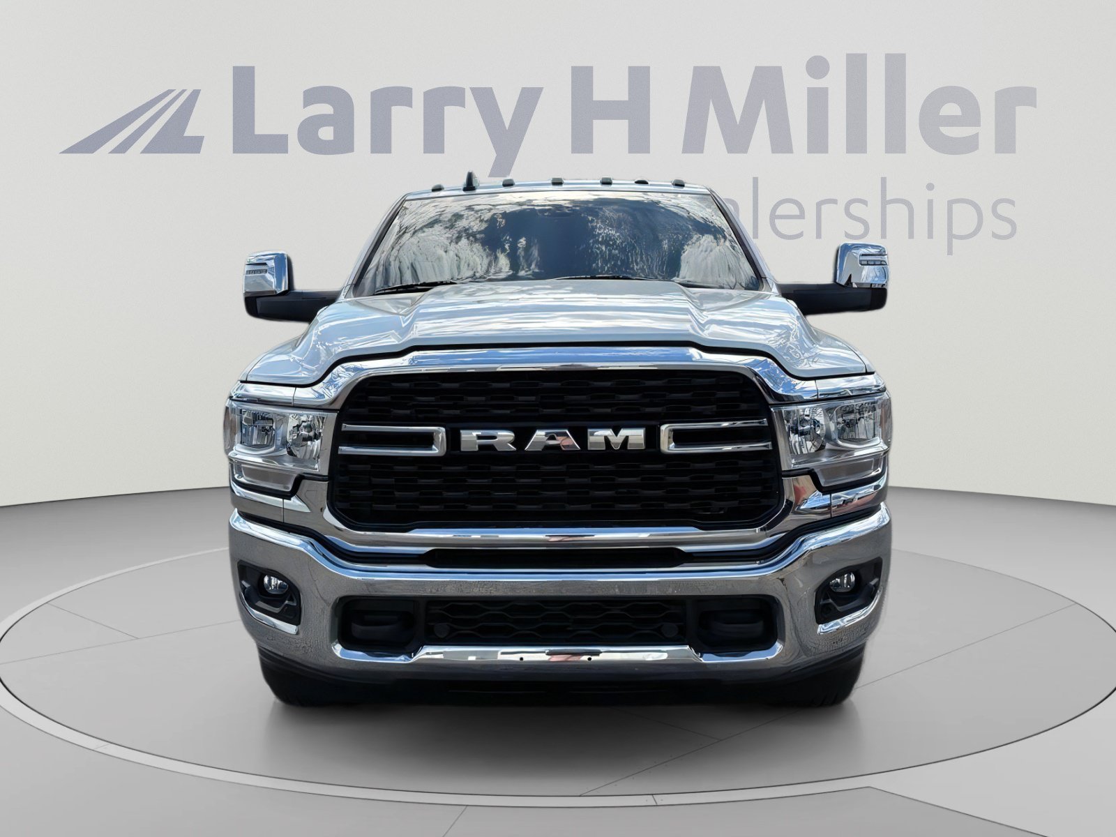 Used 2023 RAM 3500 Big Horn w/ Level 1 Equipment Group AWD/4WD image 8