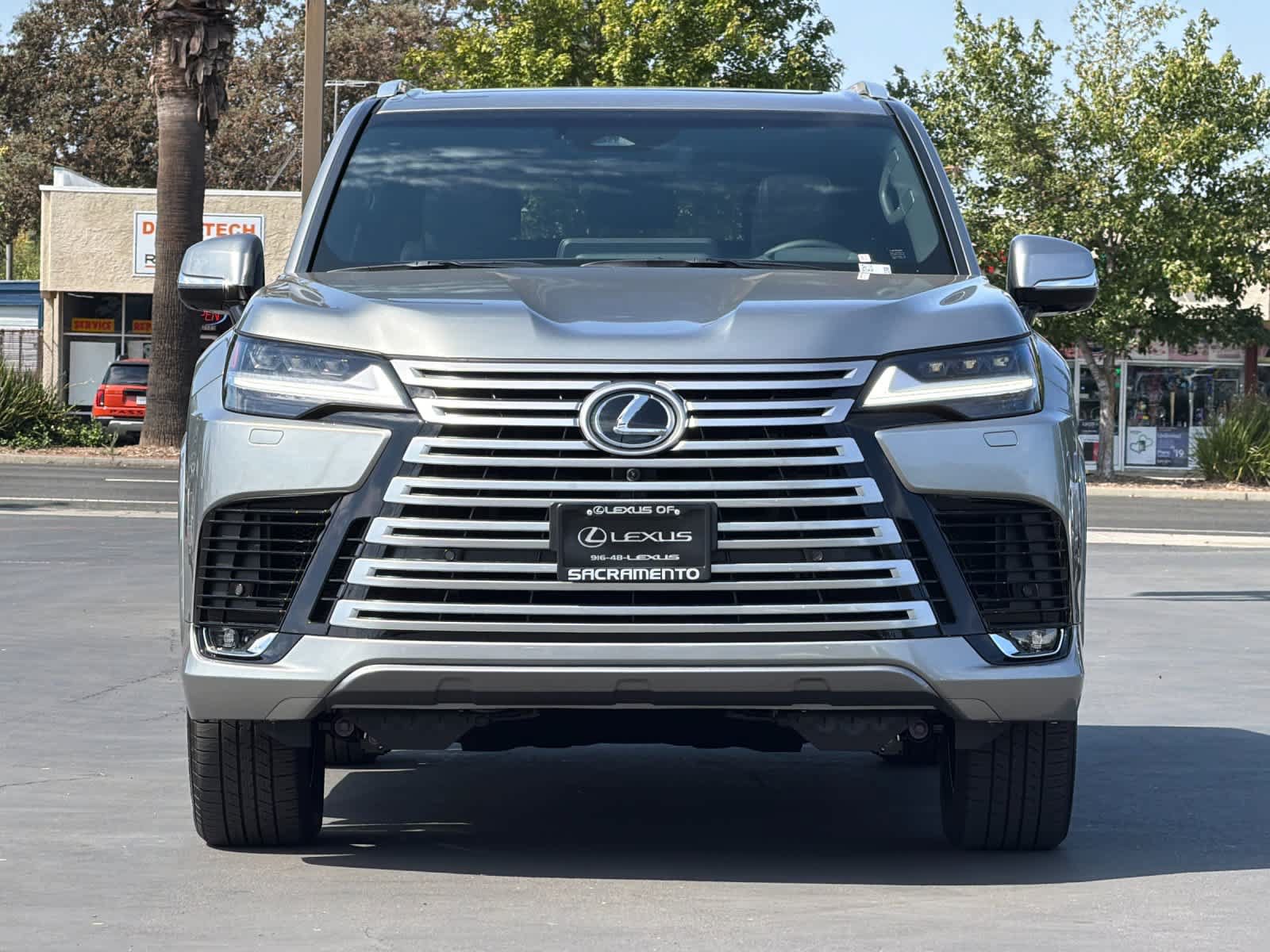 New 2026 Lexus LX 600 4WD w/ Luxury Package image 10